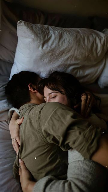 Female Photoshoot, Romantic Quotes For Her, Romantic Couple Kissing, Cute Couples Cuddling, Cute Images For Dp, Hugging Couple, Couples Vibe, Cute Romantic Quotes, Couples Poses