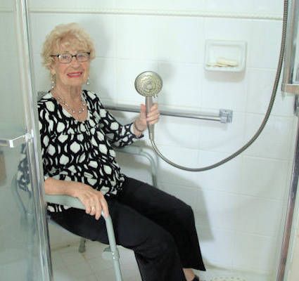 Senior Bathroom Design, Health Walk, Elderly Products, Accessible Bathroom Design, Bathroom Chair, Small Kitchenette, Emergency Alert, Home Decor Apartment, Adaptive Equipment