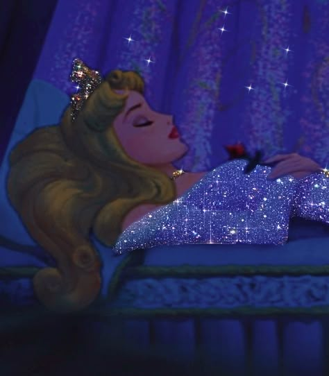 The Princess Switch Aesthetic, Disney Aurora Aesthetic, Princess Aurora Icon, Aurora Icon, Laptop Collage, Castles Crumbling, Aurora Aesthetic, Arte Glitter, Vintage Animation