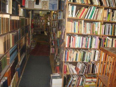 https://flic.kr/p/5tUSdv | Phoenix Books, Ithaca, New York. | www.nigelbeale.com Ithaca New York, Cornell University, Phoenix, University, New York, Books