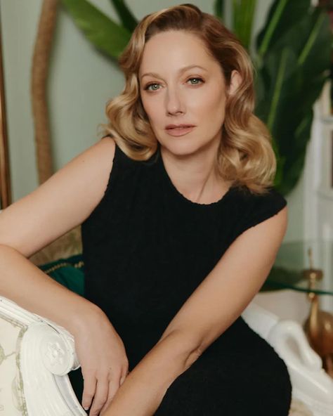 Judy Greer for Bustle photographed by Raul Romo (2022) Being The Main Character, Judy Greer, 13 Going On 30, Superman Movies, Michael Shannon, Kathryn Hahn, Jake Gyllenhaal, 24 Years Old, Main Character