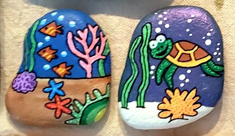 Painted Rocks, Sea Turtle, Tortuga, Under the Sea, Coral, Seaweed, Bubbles, Fish, Starfish, Ocean, #SSBMandi Under The Sea Rock Painting, Under The Sea Painted Rocks, Valentines Rocks, Turtles Pet, Colourful Stones, Pet Rock, Small Turtles, Ocean Rocks, Pet Blog