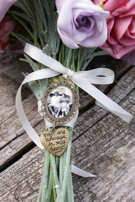 Bouquet Photo Charm Heart Wedding Bouquet Photo Charm Quote #gadget Bouquet Photo Charm, Wedding Bouquet Photo Charm, Bridal Bouquet Charms, Wedding Bouquet Charms, Bouquet Jewelry, Bouquet Photo, Wedding Charm, Bouquet Charms, Heart Photo