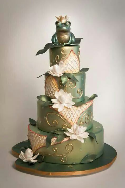 Frog Wedding Cake, Princess And The Frog Wedding, Princess Wedding Cakes, Frog Wedding, Tiana Wedding, Princess Sweet 16, Quince Cake, Disney Princess Wedding, Wedding Cake Images