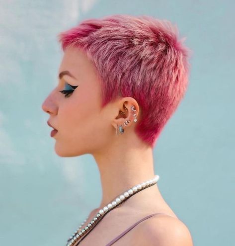 Pixie Haircut Color, Pink Hairstyles, Pink Short Hair, Hairstyles Undercut, Short Punk Hair, Pink Ombre Hair, Short Hair Pixie Cuts, Super Short Hair, Punk Hair