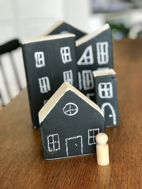 Chalkboard House, Church House, Diy Chalk, Diy Blocks, House Photo, Block Craft, Terrarium Diy, Rust Oleum, Chalkboard Paint