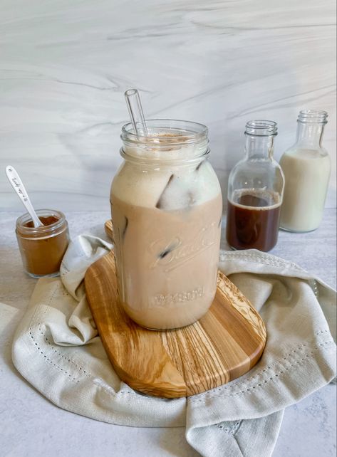 High Protein Chai Spiced Latte Vegan Healthy Easy Chai Protein Shake, Chai Tea Protein Smoothie, Chai Protein Smoothie, Protein Chai Tea Latte, Protein Latte, Chia Tea Latte Recipe, Pumpkin Protein Shake, Pumpkin Smoothie Recipe, Unique Smoothies