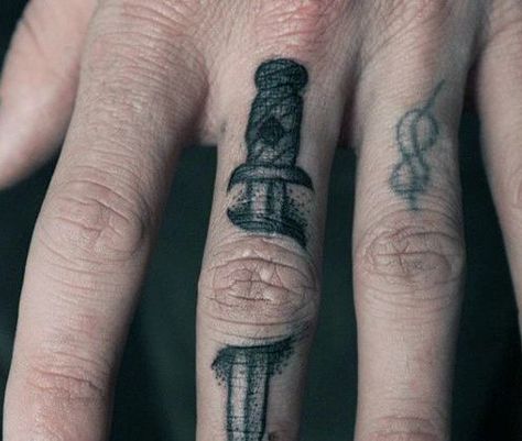 Finger Tattoos For Men, Middle Finger Tattoo, Middle Finger Tattoos, Finger Tattoo For Women, D Tattoo, Ink Inspiration, Manly Men, Tattoo Girls, Finger Tattoo