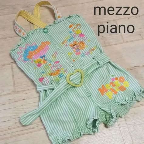 Mezzo Piano Roblox Avatars, Pie Art, Ocs Ideas, Pies Art, Girly Pop, Lace Cami Top, Style Savvy, Roblox Avatars, Kid Core