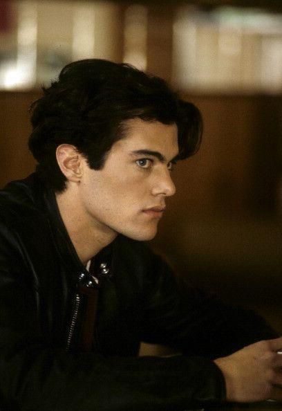 bonestobones: “Bobby Briggs, you dreamboat. ” Bobby Briggs, Dana Ashbrook, Twin Peaks 1990, Twin Peaks Fire, Tv Series To Watch, Daphne Blake, Girl Problems, Twin Peaks, Cultura Pop