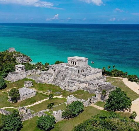 Aztec Ruins, Tulum Ruins, Maya Art, Ritz Carlton, Drone Photography, Curvy Girl Outfits, Curvy Girl Fashion, Ancient Art, Tulum