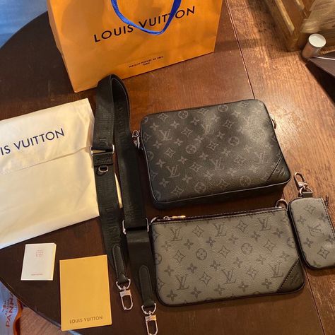 Manifestation 2024, Louis Vuttion, Gorgeous Bags, Authentic Louis Vuitton, Silver Hardware, Messenger Bag, Fashion Bags, Satchel, Fashion Beauty