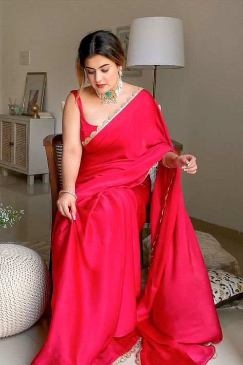 Red Saree Look For Farewell, Saree Gown Party Wear, Sister Of The Bride, Raw Silk Lehenga, Gown Party Wear, Fancy Saree, Lehenga Designs Simple, Fashionable Saree Blouse Designs, Fancy Sarees Party Wear