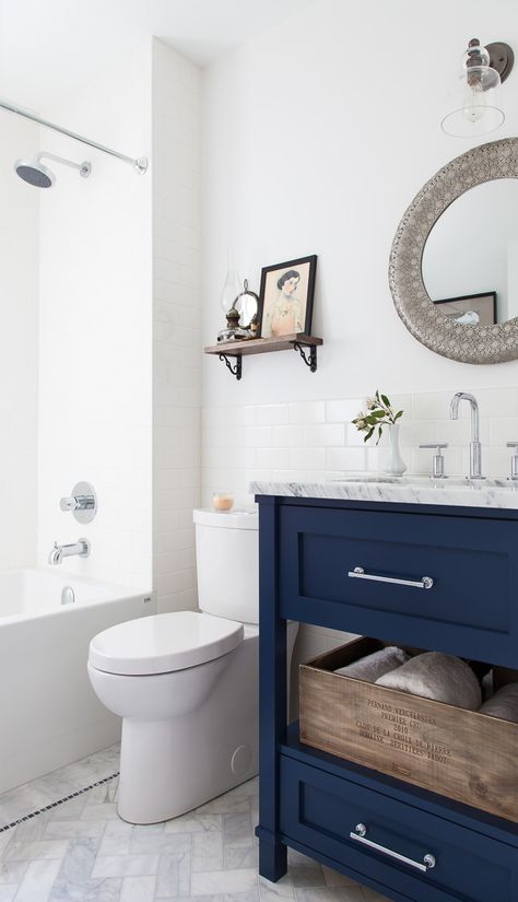 Vanity painted with Postal Blue from Pratt and Lambert —awesome bath revamp from The House Diaries Navy Bathroom, Blue Vanity, Decor Baie, Bad Inspiration, Boys Bathroom, Bathroom Reno, Upstairs Bathrooms, Bathroom Redo, Blue Bathroom