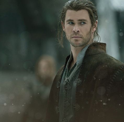 Eric The Huntsman Chris Hemsworth Huntsman, Ilyon Chronicles, Hemsworth Brothers, The Huntsman, Thor Marvel, Thor Odinson, Thor X Loki, Chris Hemsworth Thor, Australian Actors