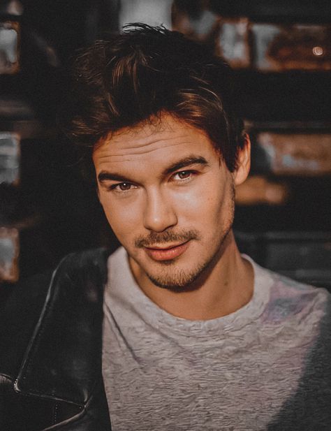 Caleb Rivers, Camp Jupiter, Tyler Blackburn, Roswell New Mexico, Roleplay Characters, Man Crush, Pretty Little Liars, My Crush, Cute Couples Goals