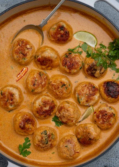 Thai meatball curry - The flavours of kitchen Chicken Meatball Curry, Vietnamese Chicken Meatballs, Creamy Thai Coconut Chicken Meatballs, Thai Chicken Meatball Curry, Thai Curry Turkey Meatballs, Thai Coconut Curry Meatballs, Thai Meatballs, Thai Chicken Meatballs, Moist Meatballs