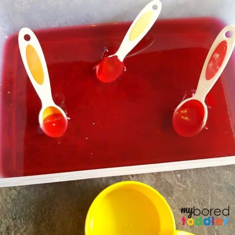 Messy play with Jello / Jelly for toddlers Jelly Play, Toddler Messy Play, Edible Sensory, Edible Sensory Play, Color Activities For Toddlers, Messy Play Activities, How To Make Jello, Kids Sensory Activities, Sensory Play Toddlers