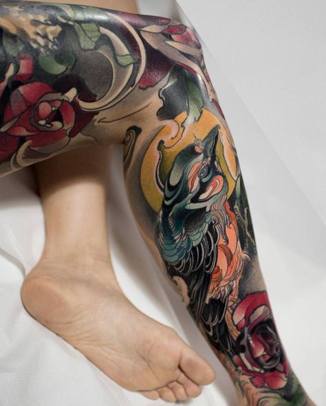 Neo Traditional Art Flower, Traditional Tattoo Leg Sleeve, Surrealistic Tattoo, Bird And Flower Tattoo, Wormhole Tattoo, Traditional Hand Tattoo, Cardinal Tattoos, Dave Bautista, Geometric Tattoo Arm