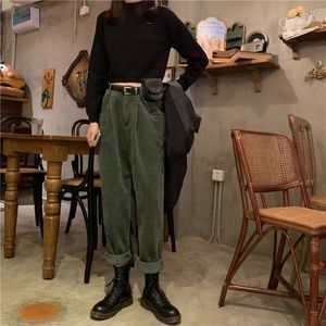 f4a4da9aa7eadfd23c7bdb7cf57b3112desc52795396ri Pants 2020, Dark Academia Outfits, Goth Outfit, Corduroy Pants Women, Academia Outfits, Pants Woman, Dark Academia Fashion, Academia Fashion, Streetwear Pants