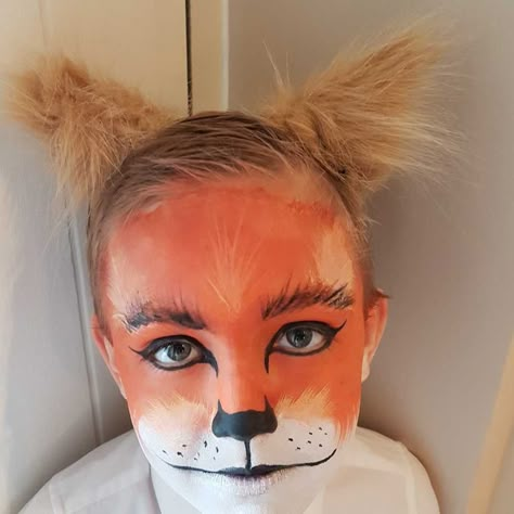 Kids Fox Face Paint, Kids Fox Makeup, Fox Makeup Kids, Squirrel Face Paint, Fox Costume Makeup, Fox Makeup Halloween, Fox Face Paint, Halloween Makeup For Kids, Animal Face Paintings