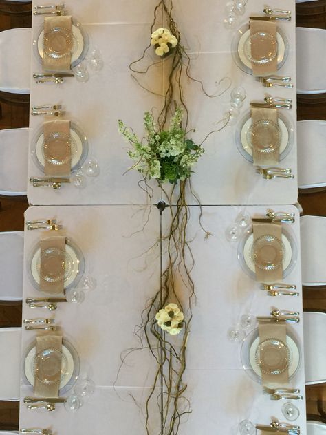 Curly Willow Arrangements, Curly Willow Centerpieces, Willow Garland, Events Decorations, Kings Table, Flower Farming, Elegant Centerpiece, Curly Willow, Matching Wedding Rings