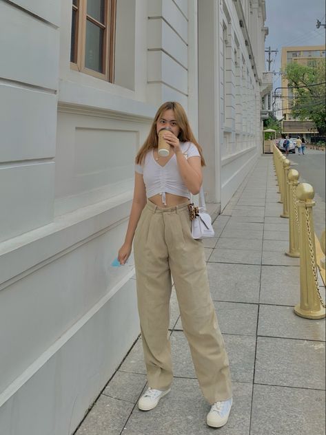 Intramuros Outfit Ideas, Manila Outfit Ideas, Bgc Outfit Ideas, Intramuros Outfit, Bgc Outfit, City Poses, Intramuros Manila, Inspired Photos, Freddy Mercury