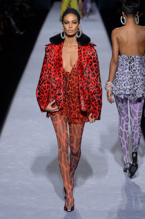 Tom Ford Animal Print Outfits, Animal Print Fashion, Couture Mode, Print Trends, New Fashion Trends, Print Style, Fall Fashion Trends, Animal Prints, Fashion Killa