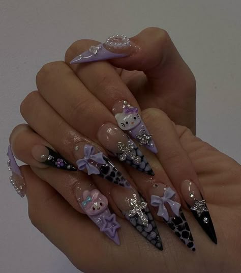 Nail Asthetic, Acrylic Nails Stiletto, 2023 Nails, Stylish Nails Designs, Edgy Nails, Goth Nails, Grunge Nails, Dope Nail Designs, Really Cute Nails