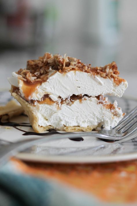 Cream Cheese Pie Recipes, Cheese Pie Recipe, Caramel Ice Cream Topping, Caramel Pie, Savoury Pies, Cream Cheese Pie, Caramel Cream, Frozen Pie, Cheese Pie