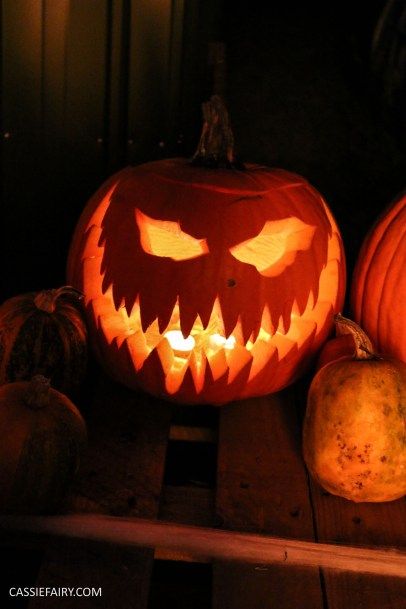 Pumpkin carving for Halloween – spooky designs | Ghost / Grinning Ghoul / Smiling Squash / Grin Cute Ghost Pumpkin Carving, Ghost Face Pumpkin Carving, Pumkin Carving Ideas Creative Easy, Ghost Pumpkin Carving, Evil Pumpkin Face, Pumpkin Ideas For Halloween, Pumpkins Designs, Pumpkin Carving Ideas Easy, Cute Pumpkin Carving