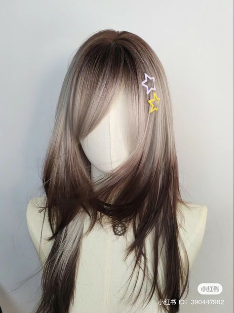 Kawaii Hair Color Ideas, Hairstyles For Roots Showing, Dyed Jellyfish Hair, Hairstyle Color Ideas, Dusty Hair Color, White Hair With Color, Tip Dyed Hair, Bubble Hair Dye, Simple Hair Dye Ideas