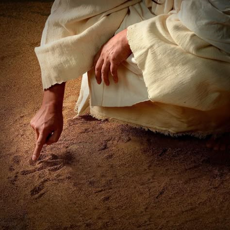 Adulterous Woman, Line In The Sand, Jesus Movie, Woord Van God, Connecting With God, Historical Background, Bible Notes, Jesus Pictures, God Loves You