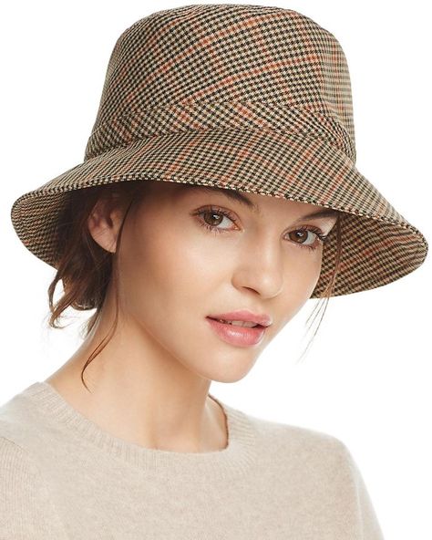 Spring Hats For Women, Rain Bucket, Cool Bucket Hats, Bucket Hat Outfit, Spring Hat, Hat Jewelry, Funky Hats, Spring Hats, Rain Hat