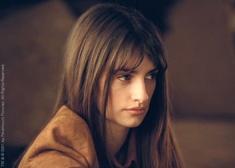 penelope cruz Penelope Cruz Vanilla Sky, Vanilla Sky, Teresa Palmer, Long Hair With Bangs, Celebrity Design, Penelope Cruz, Perfect Curls, Girls World, Nicole Kidman