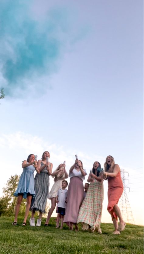 Best friend gender reveal | surprise gender reveal | best friends | pregnancy Surprise Gender Reveal, Gender Reveal Surprise, Gender Reveal, Best Friend, Best Friends, Couple Photos