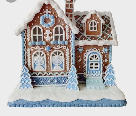 Blue Gingerbread House, White Gingerbread House, Gingerbread House Ideas, Christmas Bakes, Christmas Parade Floats, Gingerbread House Patterns, Cool Gingerbread Houses, Ginger House, Gingerbread House Designs