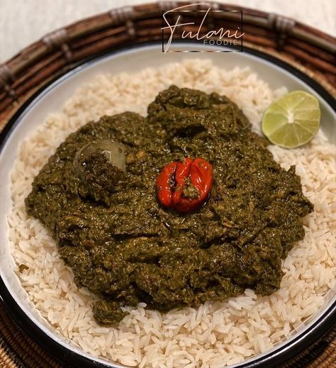 D A L A N D A on Instagram: "What do you know about cassava leaves? In my head I’ve been living in Sierra Leone for the past few days! This cassava leaf if made with vegetable oil instead of palm. Nice and spicy with beef and lots of fish (dry, fresh, and smoked)! Do you prefer it with palm oil or without? I prefer it without! #cassavaleaf #cassava #hakohbantarah #yummy #africanfood #guineeconakry #guinee" Cassava Leaves, Cassava Leaf, Ghana Food, Rice Side Dish Recipes, West African Food, Nigerian Recipes, Africa Food, African Cooking, Rice Side Dishes