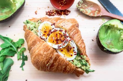 Croissant Avocado Egg, Avocado Croissant, Croissant Ideas, Egg Croissant, Brunch Boards, Korean Pork Belly, Brunch Sandwiches, Mini Breads, Recipes For Sandwiches