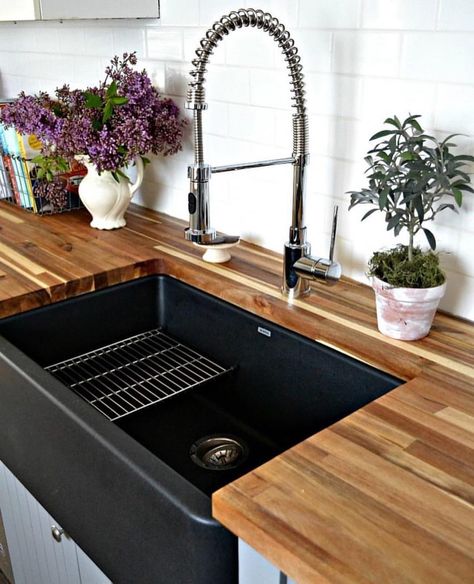 Do something innovative with your design! Absolutely love the use of this @blancocanada sink and faucet with the wood countertop by… Black Farmhouse Sink, Black Kitchen Sink, Kitchen Sink Design, Tidy Kitchen, Farmhouse Sink Kitchen, Sink Design, Butcher Block Countertops, Gorgeous Kitchens, Trendy Kitchen