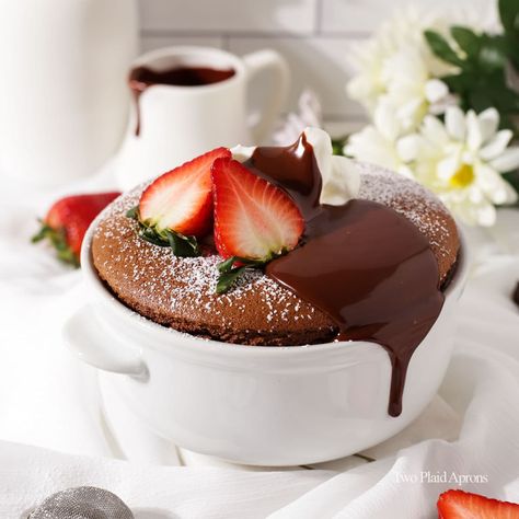 Souffle Recipes, Chocolate Souffle, Flourless Chocolate, Donut Recipes, Perfect Desserts, Chocolate Chip, Good Food, Dessert Recipes, Baking