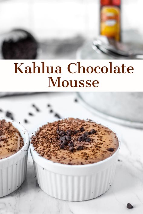 Kahlua Mousse Recipes, Whipped Mousse, Mousse Desserts, Pudding Mousse, Kahlua Recipes, Chocolate Mousse Desserts, Boozy Treats, Baking Secrets, Family Desserts