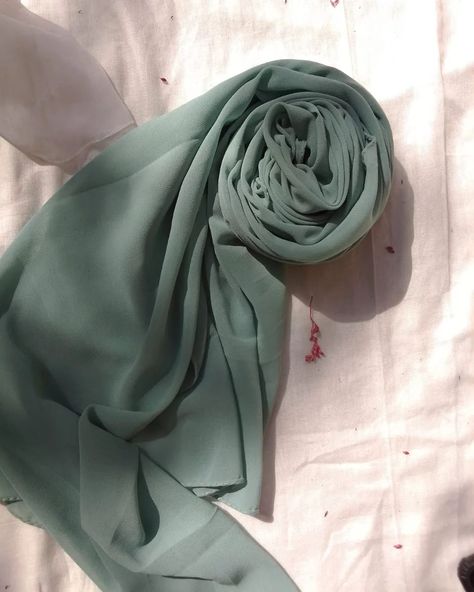 Pastel Hijab, Hijab Colours, Georgette Hijab, Colors Outfit, Hijab Colors, Alhumdulillah Quotes, Aesthetic Brown, Fashion Vocabulary, Pastel Palette