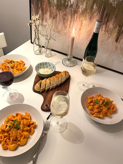 Fancy Home Dinner, Food Aesthics Dinner, Cooking For Him, Fancy Meal Aesthetic, Home Dinner Date, Plats Healthy, Pasta Night, Food Therapy, Food Goals