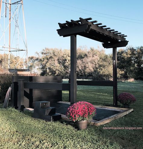 We Own Blackacre: Finished! Here Is Our New Outdoor Wash Stall Barn Organization Ideas, Dream Stables, Horse Stall, Equestrian Decor, Dream Barn, Horse Stalls, Barn Ideas, Colorado Homes, Horse Stables