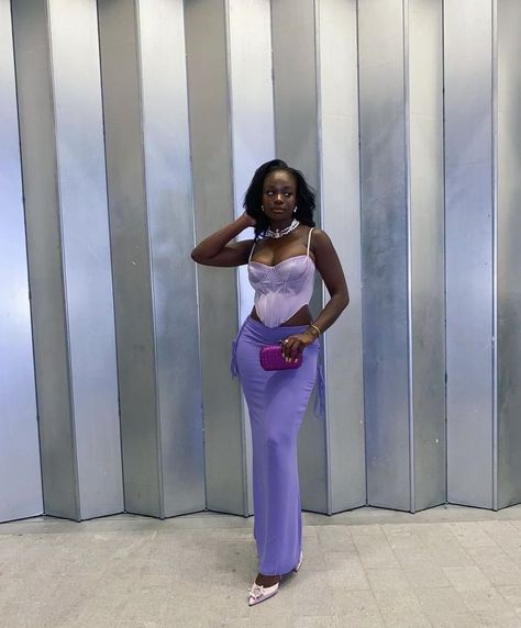 Purple Brunch Outfit Black Woman, Streetwear Fashion Instagram, Outfit Inspo For Spring, Long Skirt Outfit, Baddie Fashion, Monochromatic Fashion, Designer Streetwear, Fashion Styling