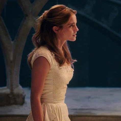 Belle Aesthetic, Emma Watson Belle, Belle Hairstyle, Beauty And The Beast 2017, Belle Beauty And The Beast, Belle Beauty, Tale As Old As Time, Princesa Disney, Disney Beauty And The Beast