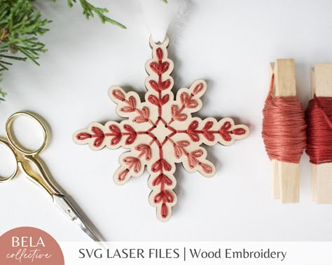 Quick and Easy Christmas Crafts to Sell and Earn Big! Christmas Ornament Laser Cut, Christmas Laser Projects, Christmas Laser Cut Ideas, Laser Cut Christmas Decorations, Christmas Lasercut, Fabric Snowflakes, Laser Cut Christmas Ornaments, Laser Cut Ornaments, Pattern Outline