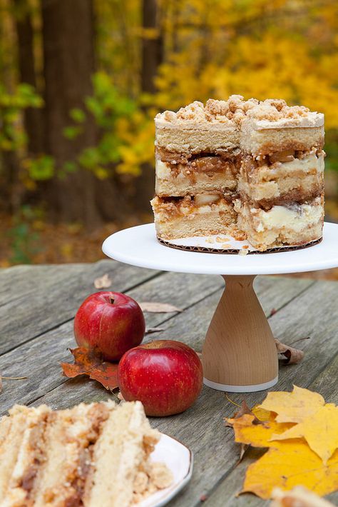 Apple Layer Cake, Milk Bar Cake, Apple Pie Cake, Torte Cupcake, Fall Cakes, Apple Cake Recipes, A Piece Of Cake, Just Cakes, Pie Cake