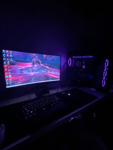 Late night game vibes Gaming At Night Aesthetic, Night Gaming Aesthetic, Stay Up Late Aesthetic, Late Night Gaming Aesthetic, Late Night Gaming, Romanticizing Winter, Game Setup, Computer Gadgets, Time Games